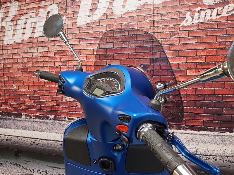 Vespa GTS300 Super Sport 2021 Model Blue