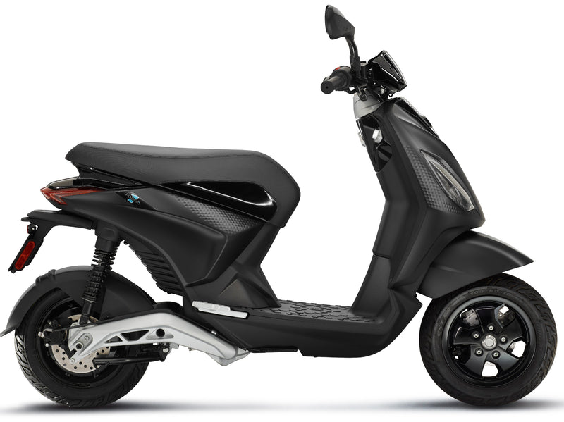 Electric Piaggio 1 Active - Forever Black 2024- £800 Saving upon Registration