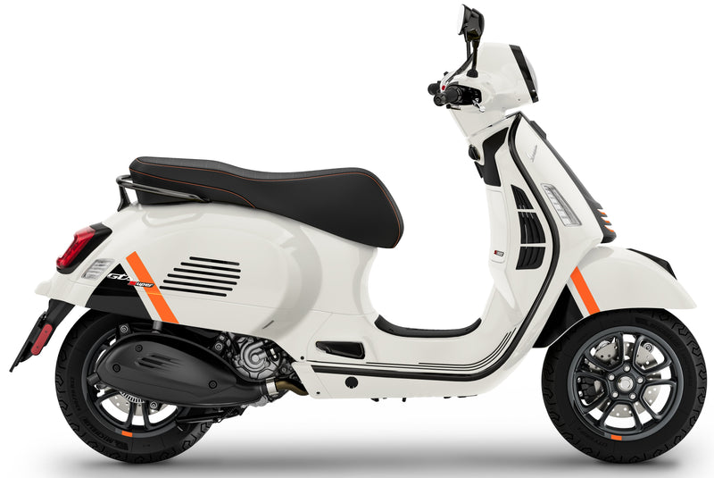 Vespa GTS 300 HPE SuperSport RST22 - Bianco Innocente 2024 £750 Saving Upon Registration